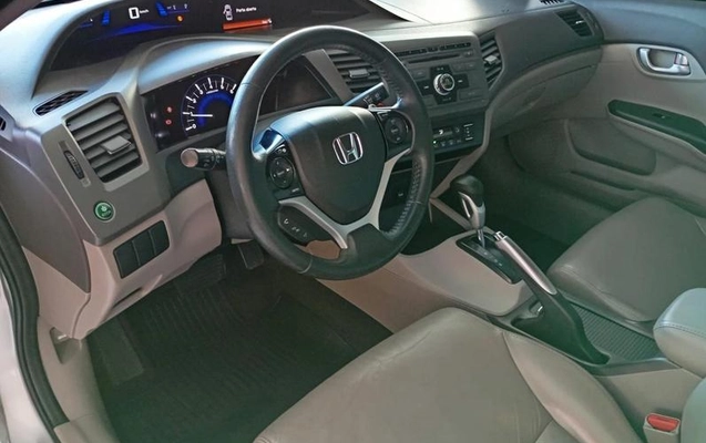 imagem-https://www.socarrao.com.br/sc-vehicle-images-prod/2402837/1788438660395-8237408_8_B_8a2bd1bae1.jpeg