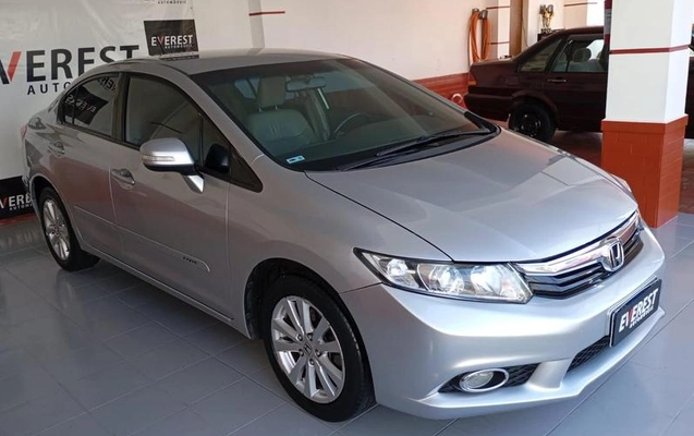 imagem-https://www.socarrao.com.br/sc-vehicle-images-prod/2402837/1788438660411-8237408_16_B_d167b3975f.jpeg