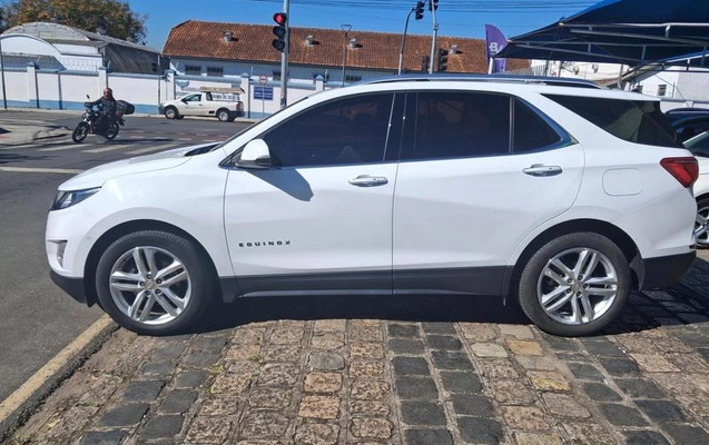 imagem-https://www.socarrao.com.br/sc-vehicle-images-prod/2402863/1789660610849-8239818_17_B_8870c8ec52.jpeg