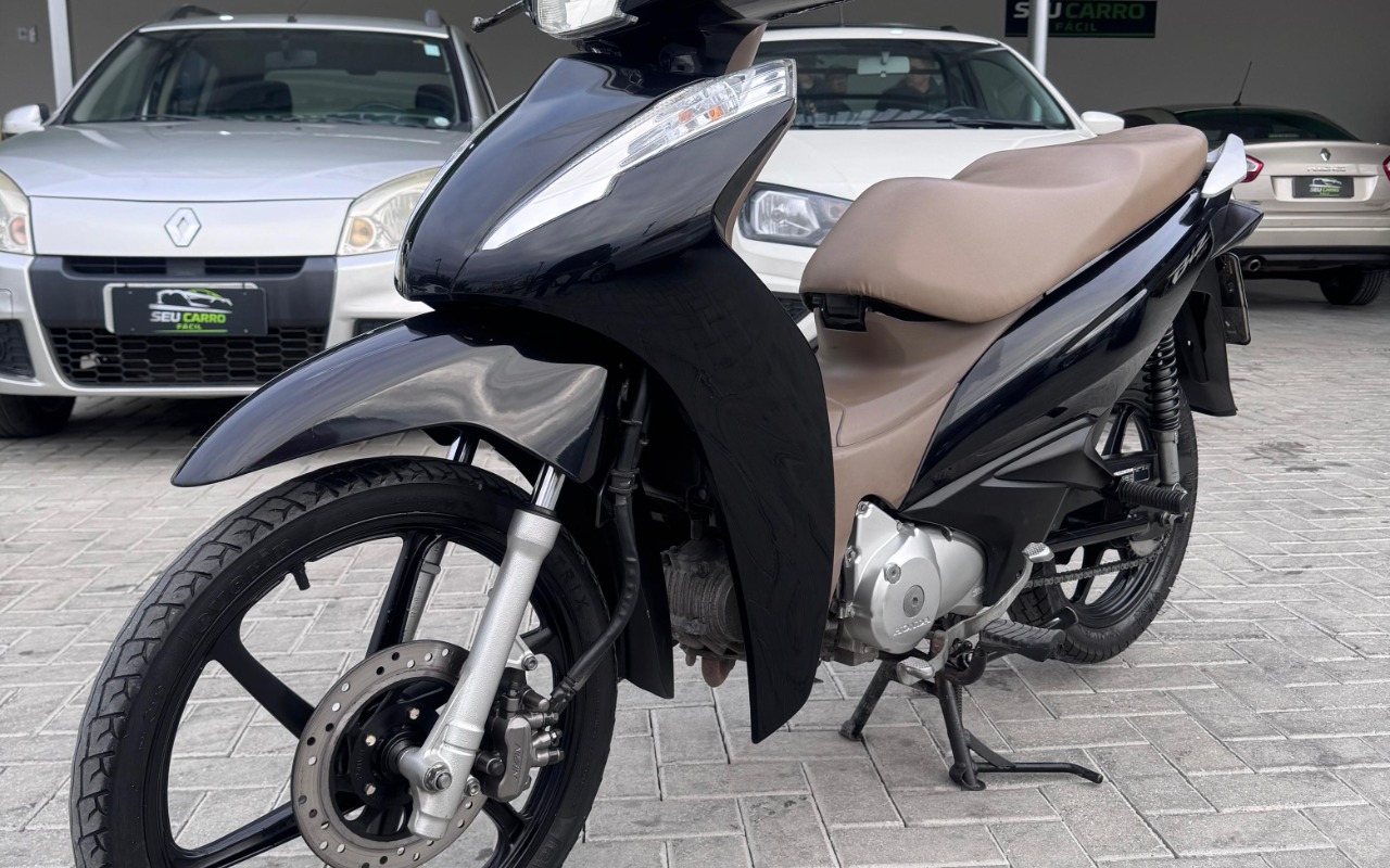 imagem-https://www.socarrao.com.br/sc-vehicle-images-prod/2402865/1782935110873-SU1HLTIwMjYwNjI5LVdBMDA4OS5qcGc.jpg