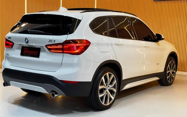 imagem-https://www.socarrao.com.br/sc-vehicle-images-prod/2402906/1787926976786-8188195_7_B_48ceb082d1.jpeg
