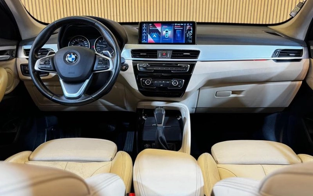 imagem-https://www.socarrao.com.br/sc-vehicle-images-prod/2402906/1787926976788-8188195_15_B_fbd35a89a2.jpeg