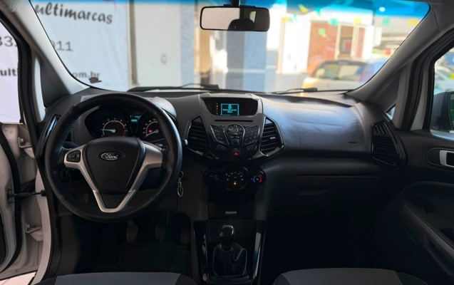 imagem-https://www.socarrao.com.br/sc-vehicle-images-prod/2402946/1789735694849-LaeEenO5dlij4ZFJT1jwz8tDv4EO2e8h.jpg