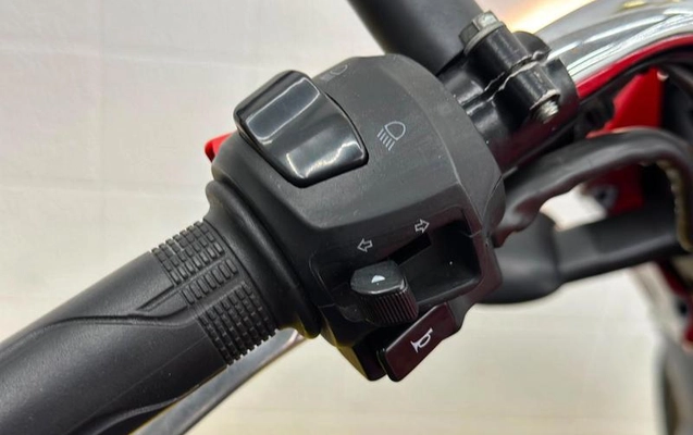 imagem-https://www.socarrao.com.br/sc-vehicle-images-prod/2403160/1790011338166-8047915_1_B_243210b467.jpeg