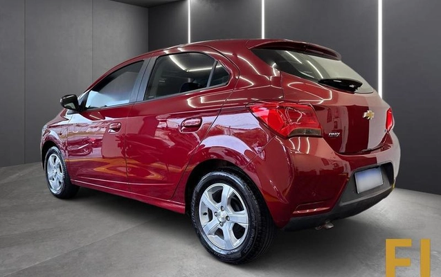 imagem-https://www.socarrao.com.br/sc-vehicle-images-prod/2403338/1790010514461-8237885_1_B_7401fbe896.jpeg