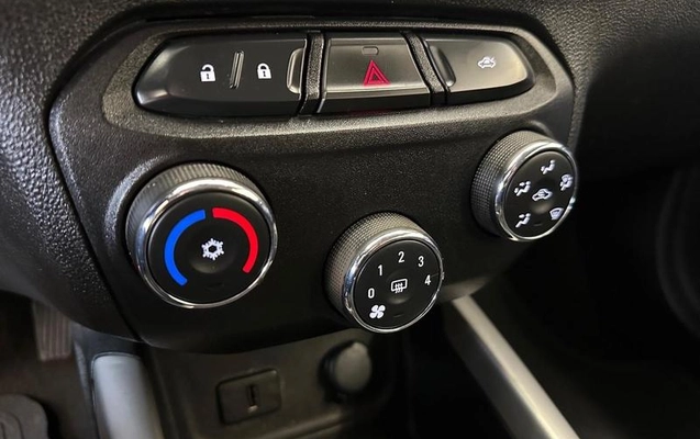imagem-https://www.socarrao.com.br/sc-vehicle-images-prod/2403338/1790010514489-8237885_17_B_a3058cb844.jpeg