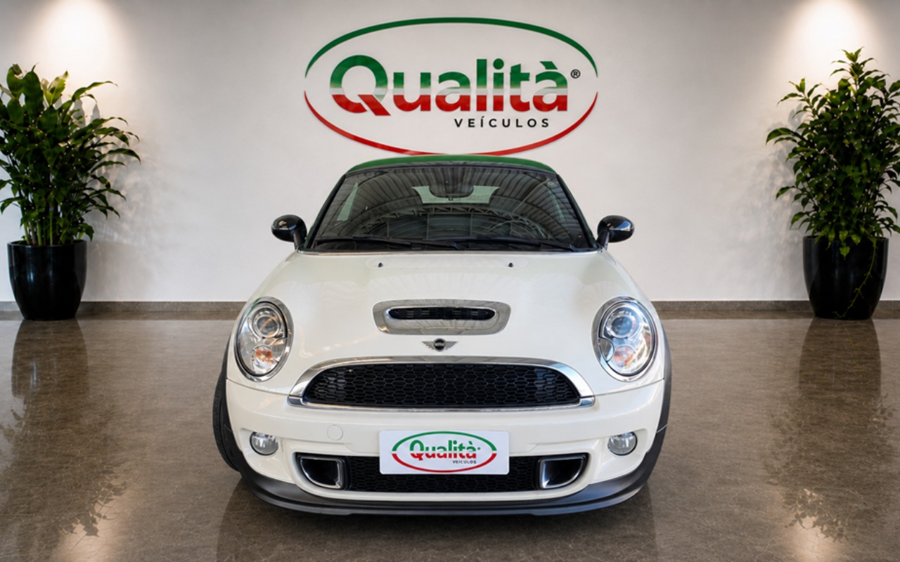 imagem-https://www.socarrao.com.br/sc-vehicle-images-prod/2403386/1788380570174-MDcucG5n.png