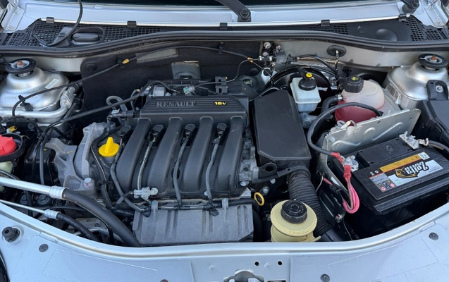 imagem-https://www.socarrao.com.br/sc-vehicle-images-prod/2403458/1786540733629-gb-df7f867.jpeg