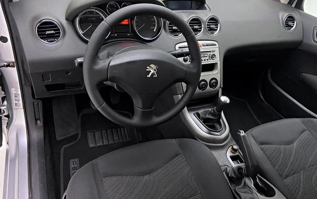 imagem-https://www.socarrao.com.br/sc-vehicle-images-prod/2403690/1789390400521-8232592_2_B_811cdafb5b.jpeg