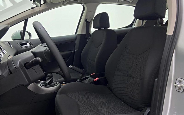 imagem-https://www.socarrao.com.br/sc-vehicle-images-prod/2403690/1789390400524-8232592_9_B_51075c3e8a.jpeg