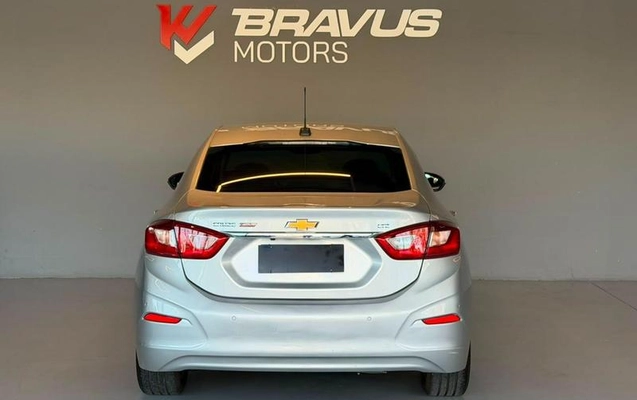 imagem-https://www.socarrao.com.br/sc-vehicle-images-prod/2403718/1784661659740-8240156_15_B_e0db1ecc5a.jpeg