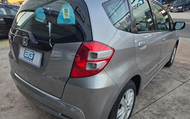 imagem-https://www.socarrao.com.br/sc-vehicle-images-prod/2403725/1788281570972-gb-64cff57.jpeg