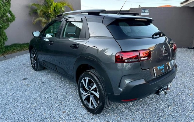 imagem-https://www.socarrao.com.br/sc-vehicle-images-prod/2403898/1785766777605-8239116_6_B_d5a1649022.jpeg