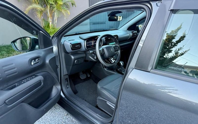 imagem-https://www.socarrao.com.br/sc-vehicle-images-prod/2403898/1785766777608-8239116_9_B_475eab05f9.jpeg