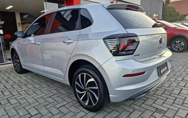 imagem-https://www.socarrao.com.br/sc-vehicle-images-prod/2403901/1789493678723-8229623_15_B_610e4cdcfc.jpeg