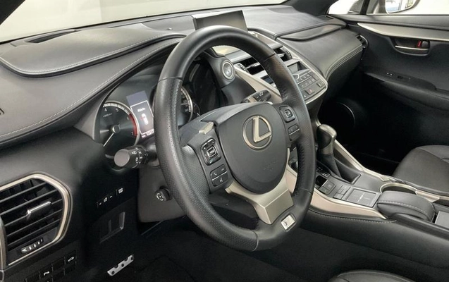 imagem-https://www.socarrao.com.br/sc-vehicle-images-prod/2403902/1789392673556-8240147_8_B_b731147c6e.jpeg