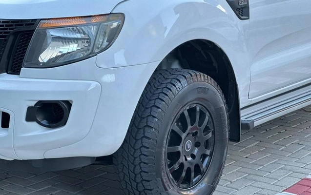 imagem-https://www.socarrao.com.br/sc-vehicle-images-prod/2403922/1785337067982-8240107_4_B_cbcb92b88d.jpeg