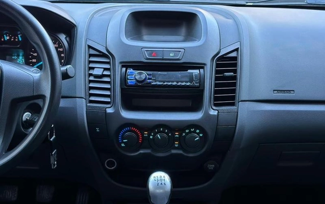 imagem-https://www.socarrao.com.br/sc-vehicle-images-prod/2403922/1785337067992-8240107_15_B_6c6a556e80.jpeg