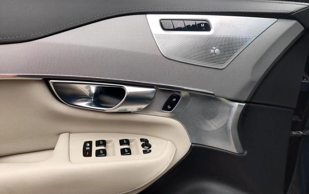 imagem-https://www.socarrao.com.br/sc-vehicle-images-prod/2403944/1789606496354-8240171_19_B_0060ea1949.jpeg