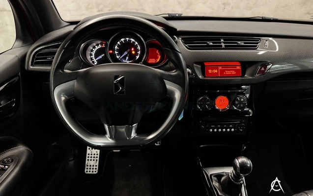 imagem-https://www.socarrao.com.br/sc-vehicle-images-prod/2404224/1789412396328-205816122a214d958ac75a3fe5c4679e_1782939813456.jpg