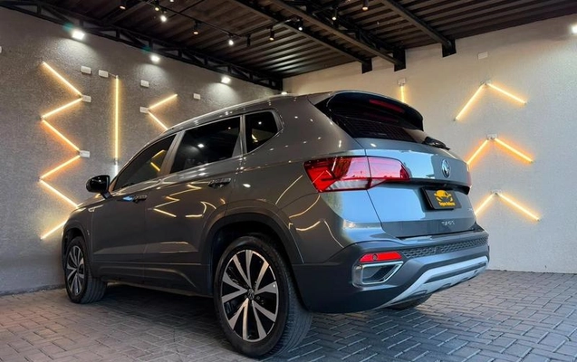 imagem-https://www.socarrao.com.br/sc-vehicle-images-prod/2404307/1787574095420-8226267_1_B_a89e6f50c7.jpeg