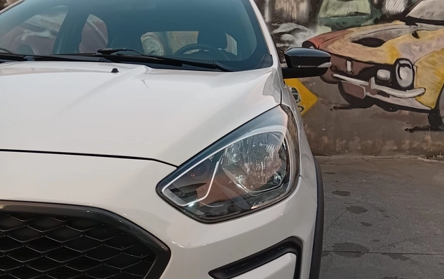 imagem-https://www.socarrao.com.br/sc-vehicle-images-prod/2404363/1788552214017-1a92d0a3a12e4c6886a40c6d50bc4e54_1782939677483.jpg