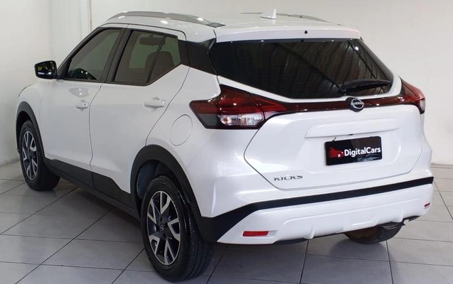 imagem-https://www.socarrao.com.br/sc-vehicle-images-prod/2404385/1787321225660-8237829_8_B_10390eb658.jpeg