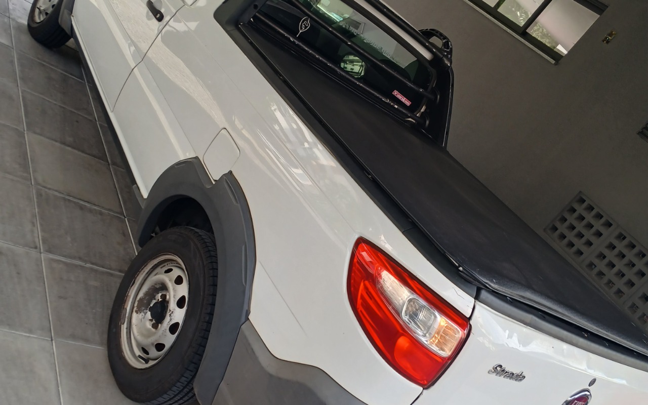 imagem-https://www.socarrao.com.br/sc-vehicle-images-prod/2405491/1782946987313-MjAyNjA0MjNfMDg0NzI4LmpwZw.jpg