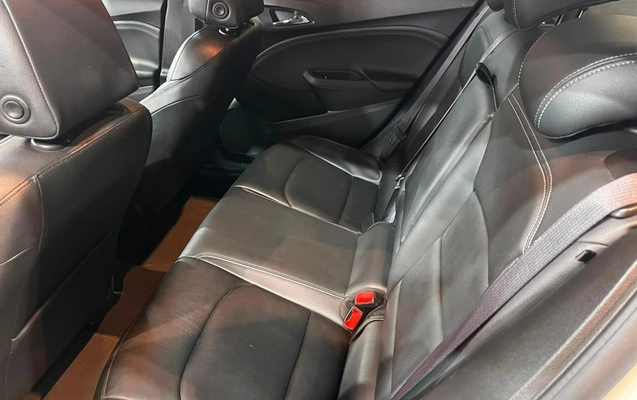 imagem-https://www.socarrao.com.br/sc-vehicle-images-prod/24060/1780405997387-MTEuanBlZw.jpeg