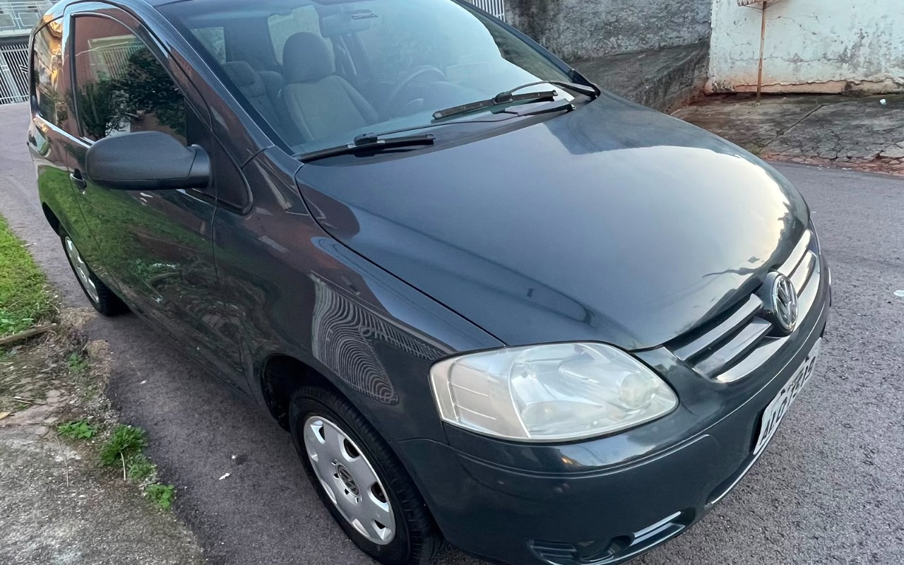 Volkswagen Fox 2004 Cinza — foto 1 de 3