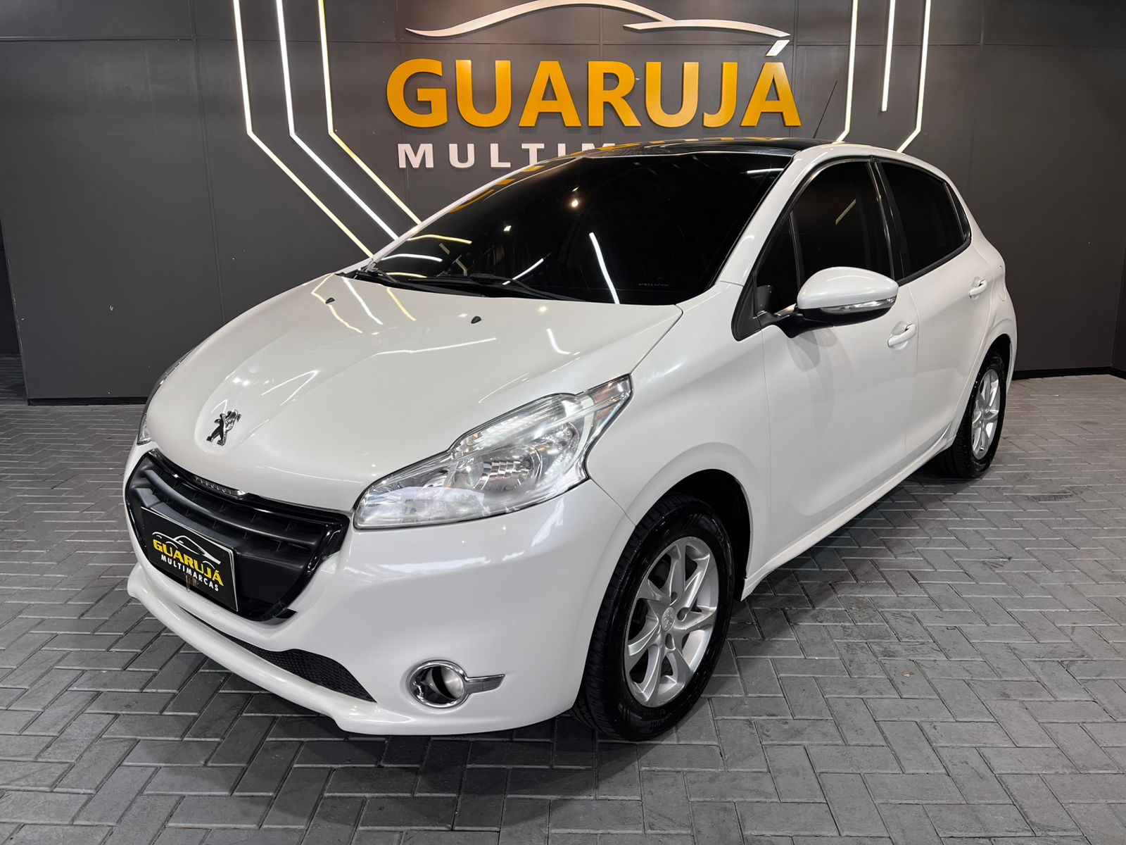Peugeot 208 Allure 1.5 Flex 8V 5p na cor Branco em Joinville / SC - 24069