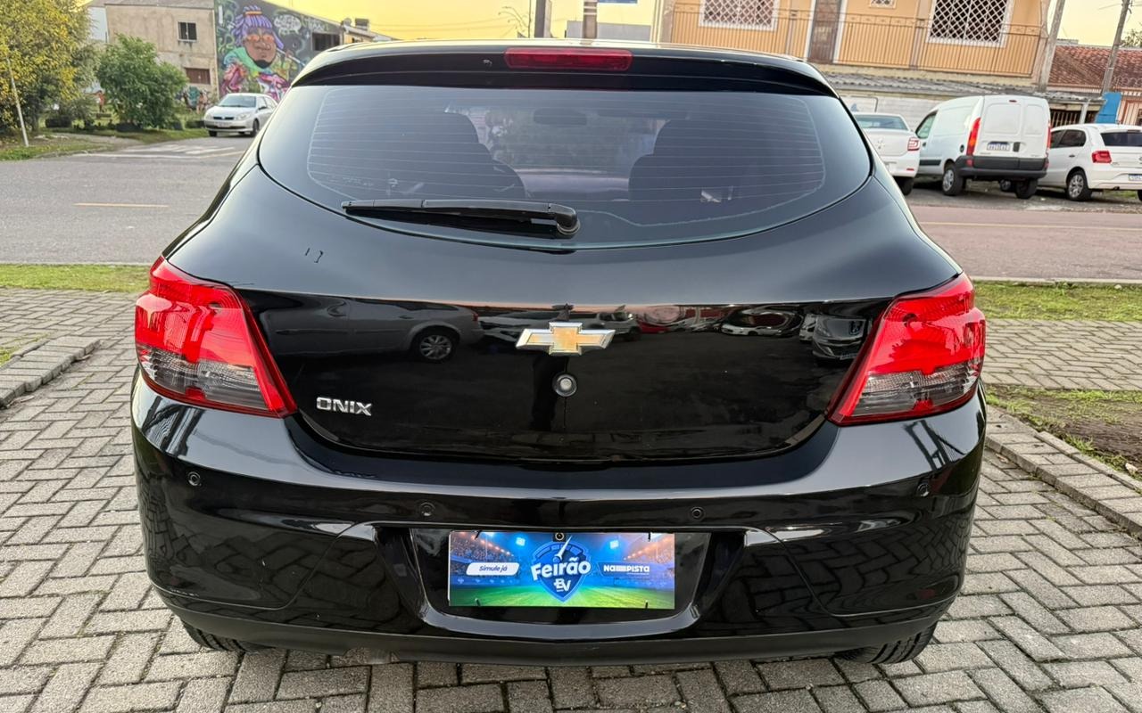 imagem-https://www.socarrao.com.br/sc-vehicle-images-prod/2407289/1782956065711-V2hhdHNBcHAgSW1hZ2UgMjAyNi0wNy0wMSBhdCAxOC4xMi4zNCAoMikuanBlZw.jpeg