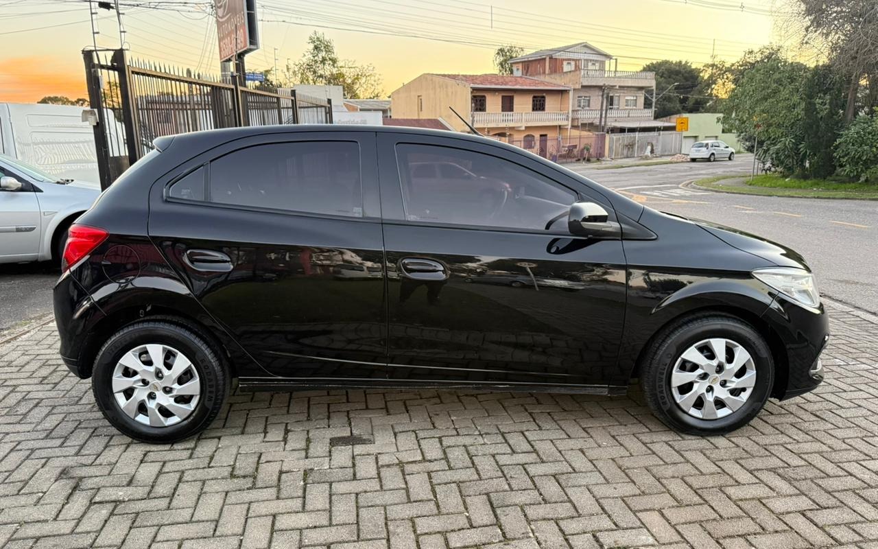 imagem-https://www.socarrao.com.br/sc-vehicle-images-prod/2407289/1782956065928-V2hhdHNBcHAgSW1hZ2UgMjAyNi0wNy0wMSBhdCAxOC4xMi4zNS5qcGVn.jpeg