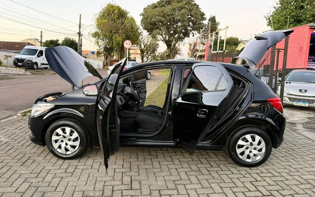 imagem-https://www.socarrao.com.br/sc-vehicle-images-prod/2407289/1782956066637-V2hhdHNBcHAgSW1hZ2UgMjAyNi0wNy0wMSBhdCAxOC4xMi4zNiAoMikuanBlZw.jpeg