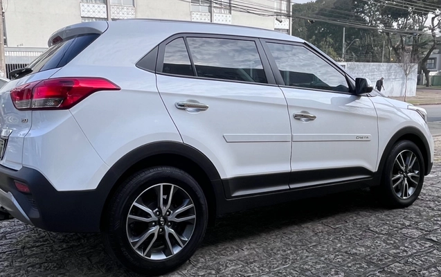 imagem-https://www.socarrao.com.br/sc-vehicle-images-prod/2407314/1782956259901-SU1HXzgyMjMuanBlZw.jpeg