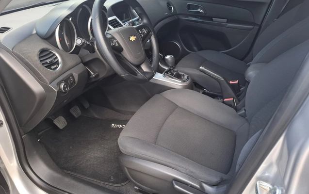 imagem-https://www.socarrao.com.br/sc-vehicle-images-prod/2414063/1782990707660-11_044255.jpg