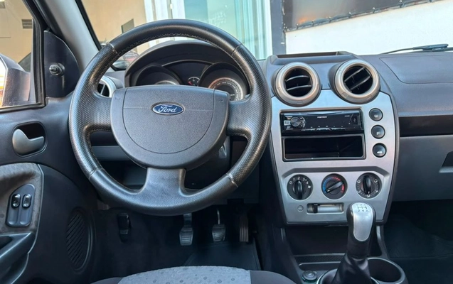 imagem-https://www.socarrao.com.br/sc-vehicle-images-prod/2414131/1784651883562-gb-03bd23c.jpg
