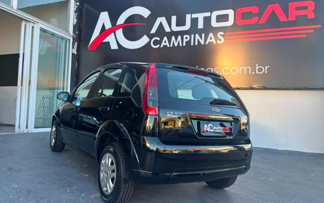 imagem-https://www.socarrao.com.br/sc-vehicle-images-prod/2414131/1784651883571-gb-eaf6244.jpg