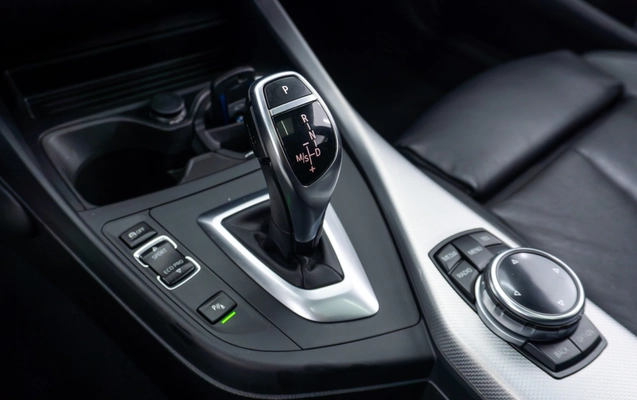 imagem-https://www.socarrao.com.br/sc-vehicle-images-prod/2414798/1786579929735-a170acda-b064-4097-b0ac-a800065b0a0c.jpg