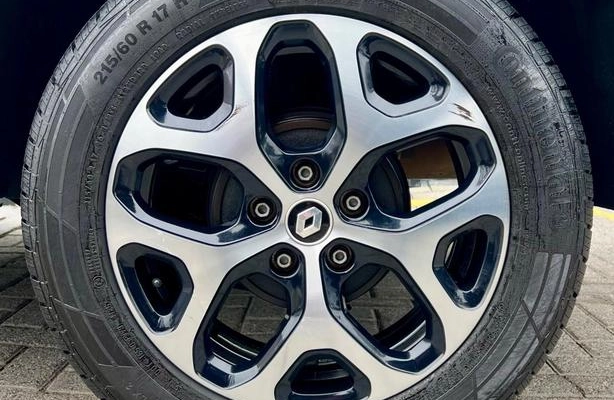 imagem-https://www.socarrao.com.br/sc-vehicle-images-prod/2414901/1784031251699-8217315_13_B_42ff04dd98.jpeg