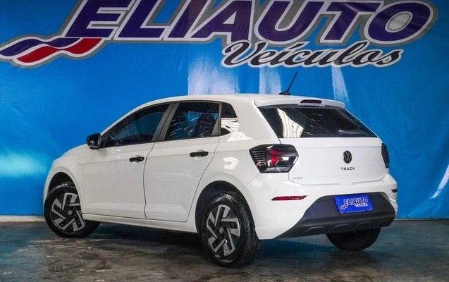 imagem-https://www.socarrao.com.br/sc-vehicle-images-prod/2415036/1787332082666-8226467_29_B_7facbe2392.jpeg