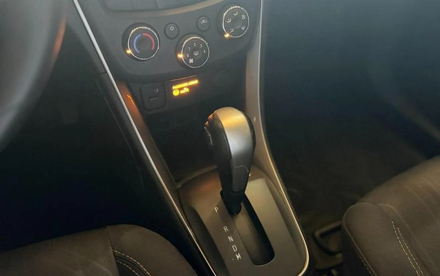 imagem-https://www.socarrao.com.br/sc-vehicle-images-prod/2415401/1788449845745-8178148_0_B_56cbce1fbf.jpeg