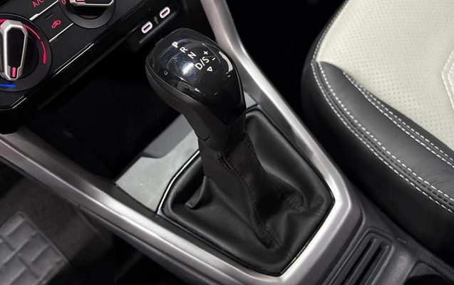 imagem-https://www.socarrao.com.br/sc-vehicle-images-prod/2415522/1783000825704-8189415_9_B_8e3b890a64.jpeg