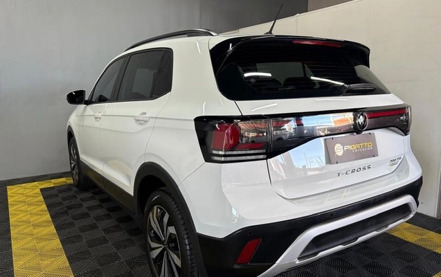 imagem-https://www.socarrao.com.br/sc-vehicle-images-prod/2415522/1783000825710-8189415_12_B_cc26c191e3.jpeg