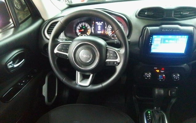 imagem-https://www.socarrao.com.br/sc-vehicle-images-prod/2415529/1788353321102-7047008_0_B_f0dfb6ddb1.jpeg