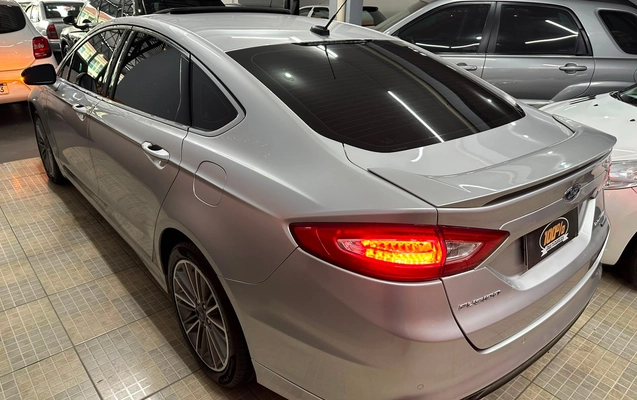imagem-https://www.socarrao.com.br/sc-vehicle-images-prod/2415543/1784825043187-e81e2247937d4cdf9165ec945c2e2358_1783000782596.jpg