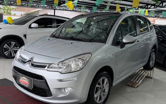 imagem-https://www.socarrao.com.br/sc-vehicle-images-prod/2415562/1783001070728-SU1HXzkzNDIuanBlZw.jpeg