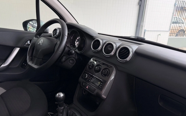 imagem-https://www.socarrao.com.br/sc-vehicle-images-prod/2415562/1783001071098-SU1HXzkzNDUuanBlZw.jpeg