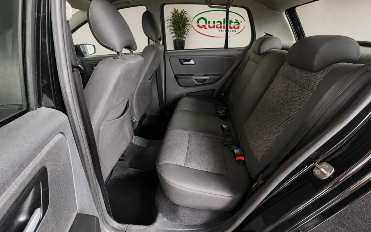 imagem-https://www.socarrao.com.br/sc-vehicle-images-prod/2415613/1788380520774-MTMucG5n.png