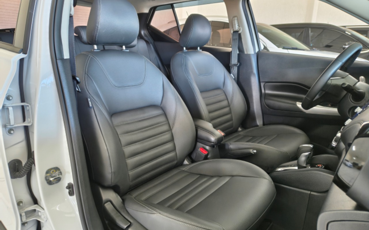 imagem-https://www.socarrao.com.br/sc-vehicle-images-prod/2415651/1783001459916-azgucG5n.png